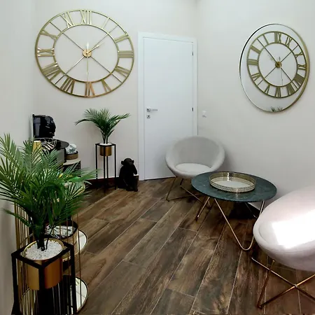 Lustru 3* 卡塔尼亚