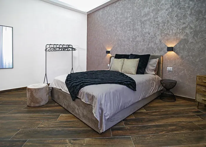 Lustru ゲストハウス