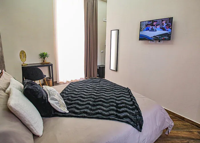 ゲストハウス Lustru 3*