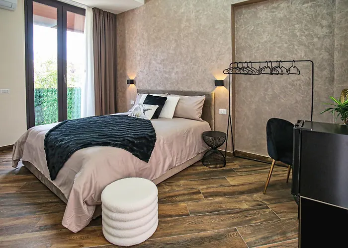 Lustru カターニア