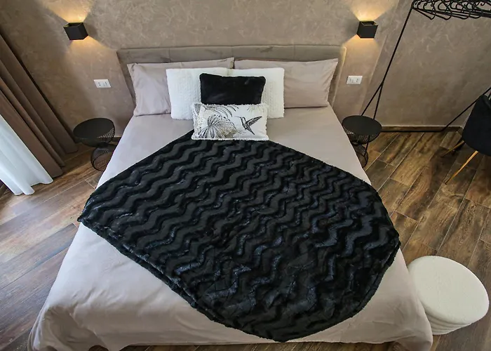 ゲストハウス Lustru 3*